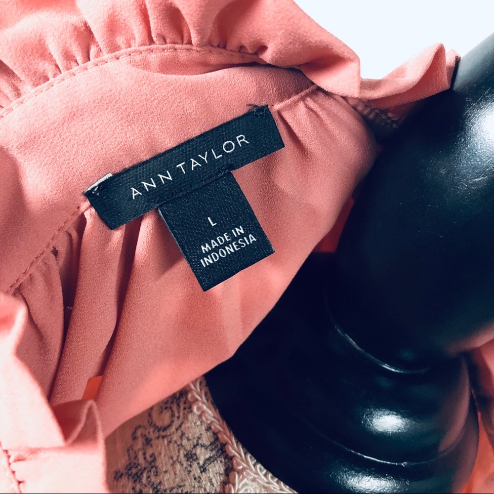 Ann Taylor blouse - Picture 4 of 4